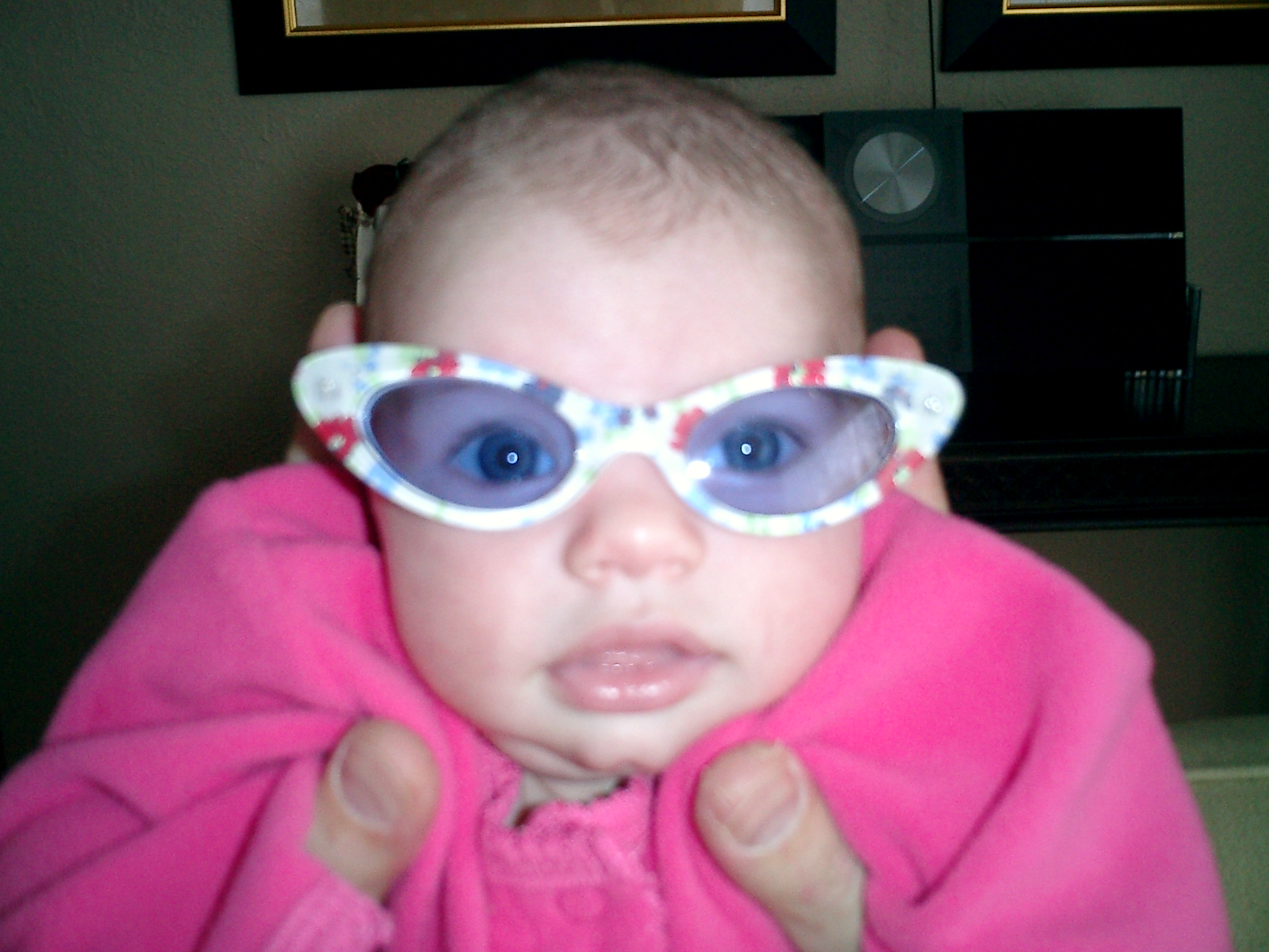 stellasunglasses1.jpg